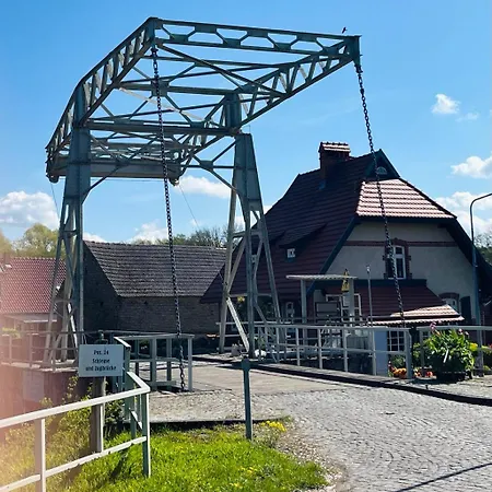 Idyllischer Am Wasser *